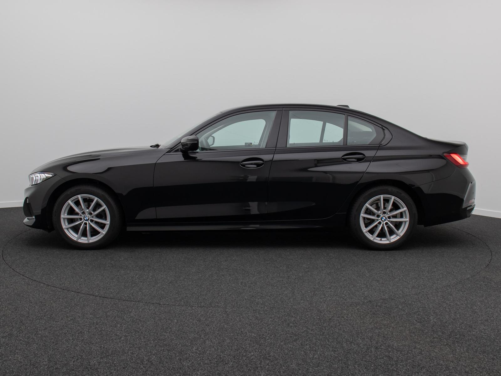 BMW 318i GeschwindigRe DAB PDC CockpitPlus Widscreen
