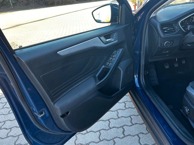 Focus Lim. Cool & Connect *Kamera*Sitzheiz*PDC