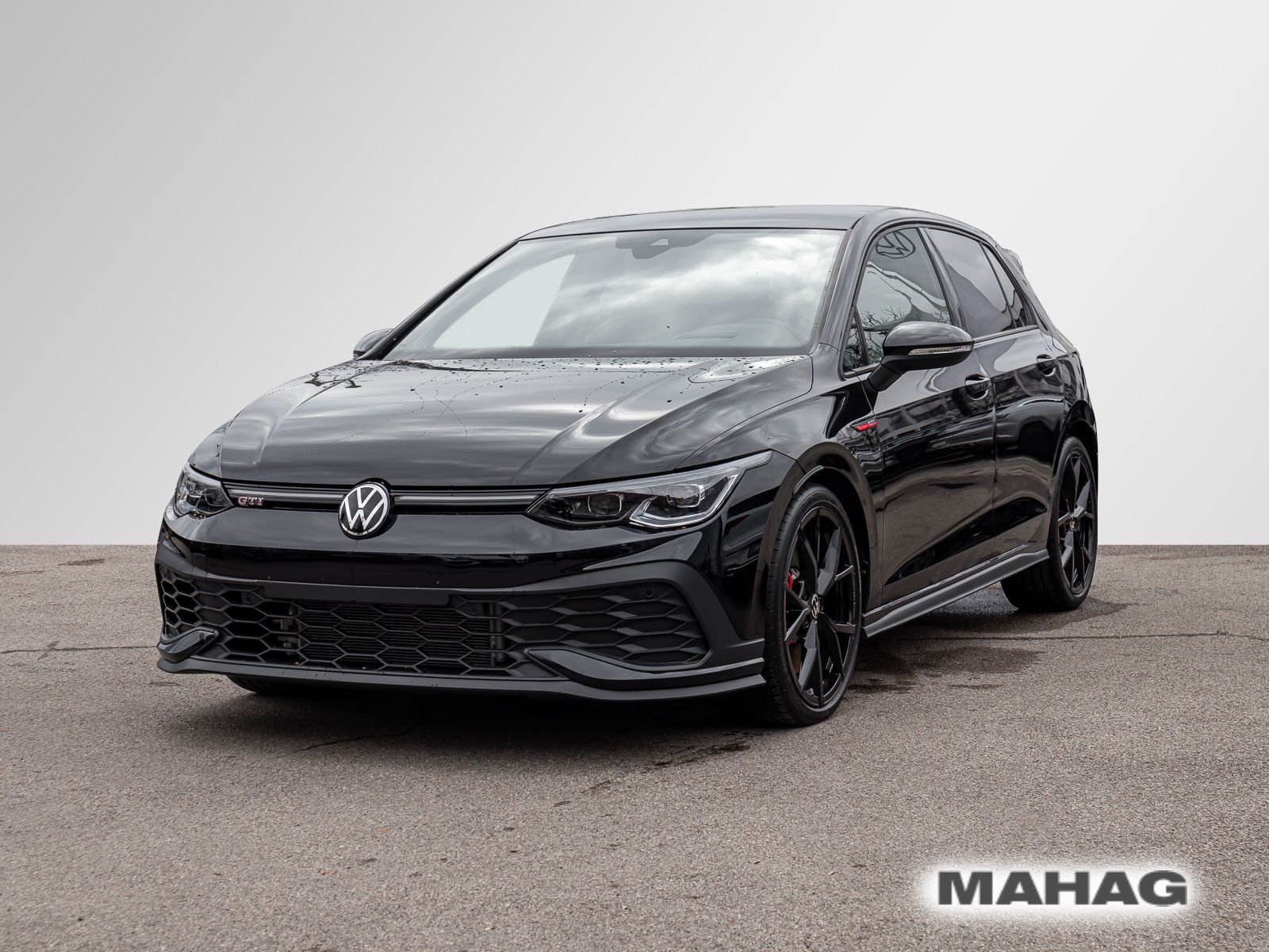 Volkswagen Golf VIII GTI CLUBSPORT 2.0 TSI BlackStyle AKRA foto 3