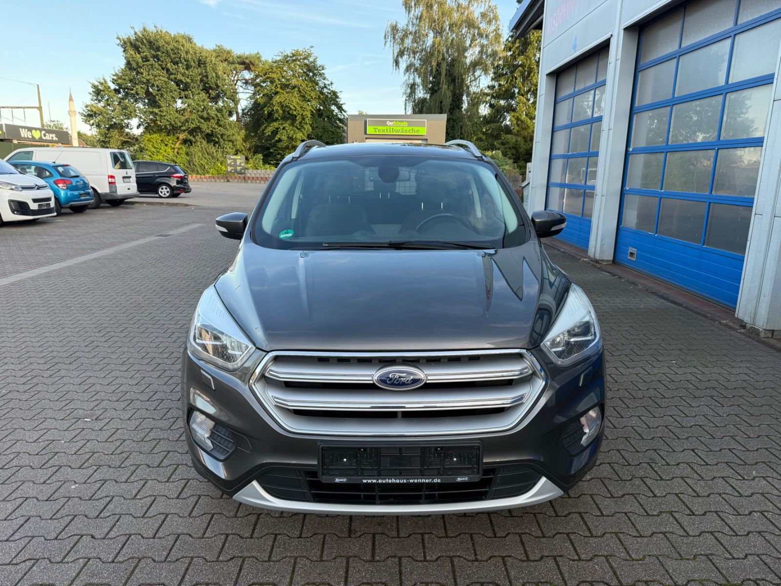 Ford Kuga - 1