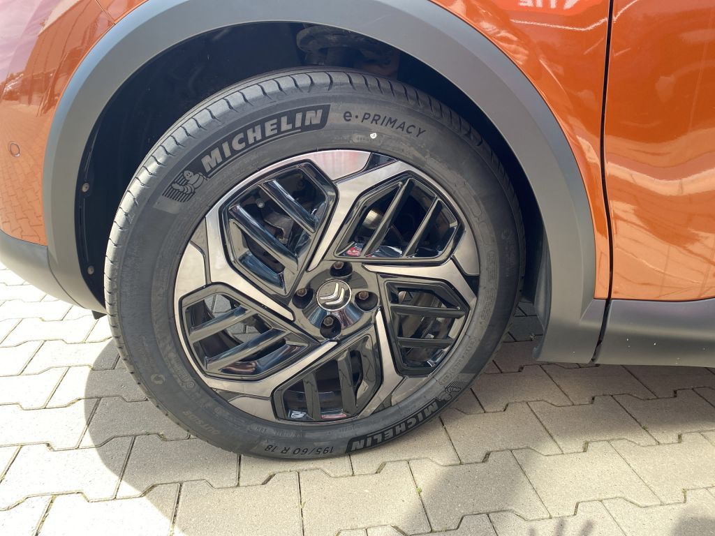 Fahrzeugabbildung Citroën C4 PureTech 130 *Automatik* SHINE *Park-Paket*