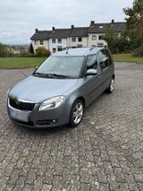 Skoda Roomster 1,4 l Benziner TÜV 12/26 - Skoda Roomster mit Benzin-Antrieb: Kleinbus, 1.4
