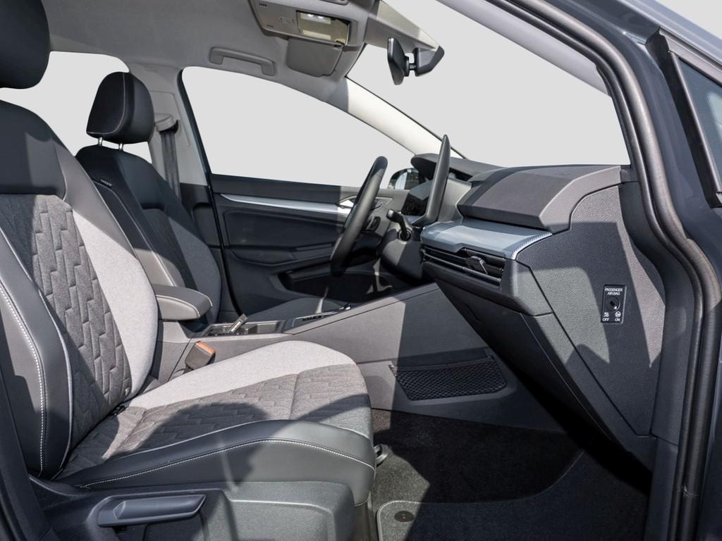 Volkswagen Golf VIII 1.5 eTSI DSG Goal Navi, Rear-View, миниатюра 7