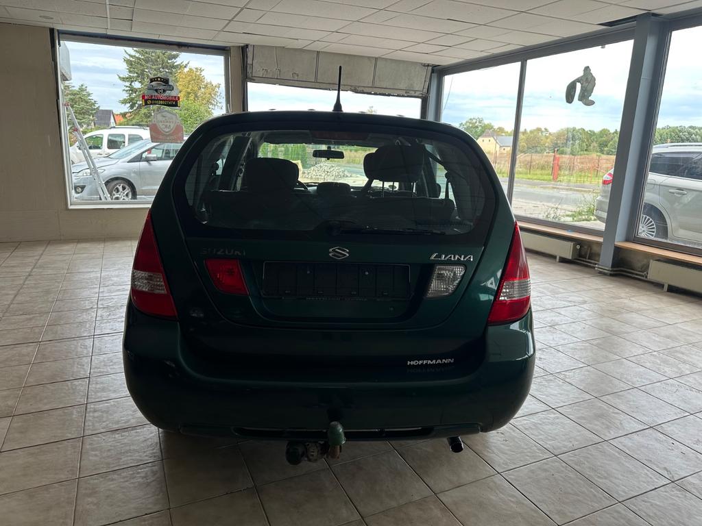 Suzuki Liana