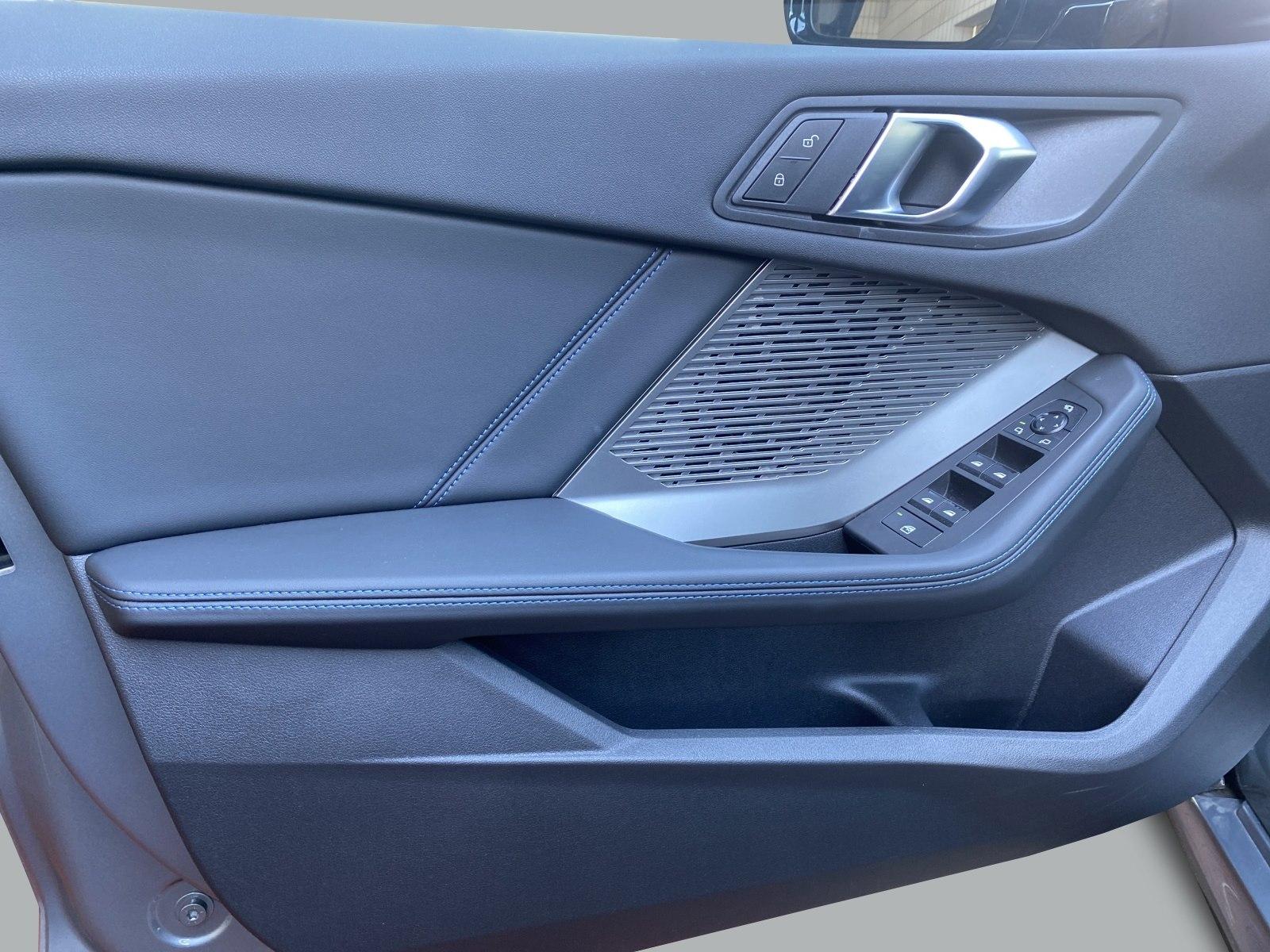 BMW 1 Series M Sportpaket PANO RFK SPORTSITZE LED SHZ, миниатюра 18