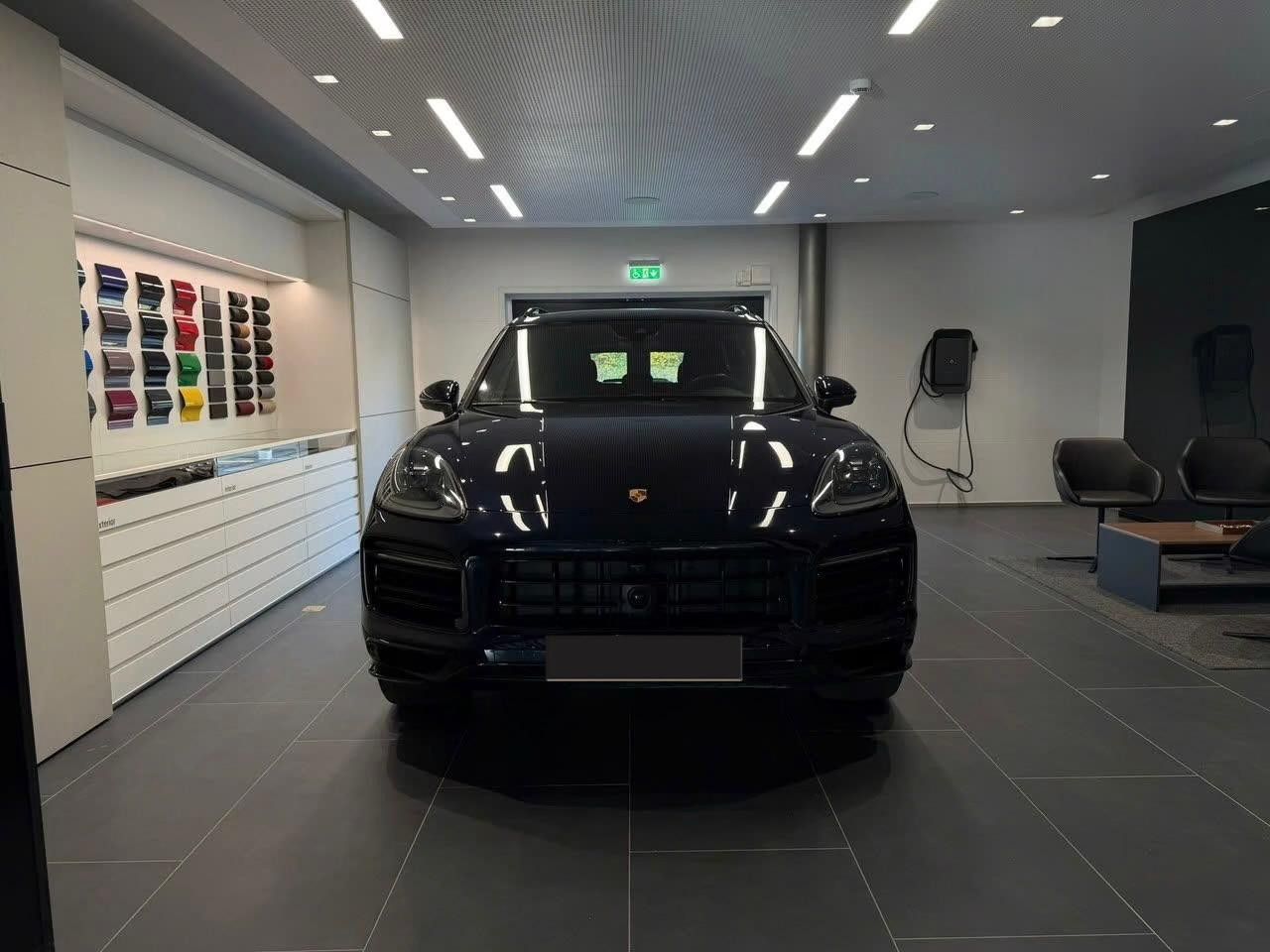 Porsche Cayenne E-Hybrid Platinum Edition imagem 2