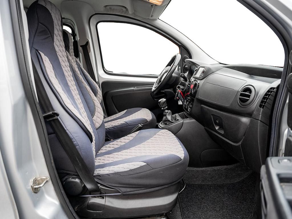 Fahrzeugabbildung Fiat Qubo 1.4 8V Lounge PDC RADIO NEBEL