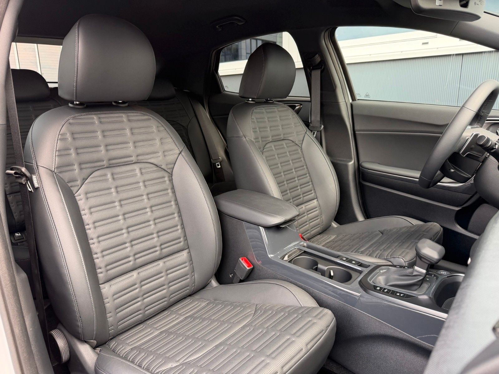 Fahrzeugabbildung Kia XCeed 1.6T 180 DCT SPIRIT SD SITZ ADV