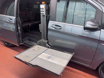 Mercedes-Benz V220CDI AVANTG/EDITION extralang Rollstuhlbühne, Bild 11