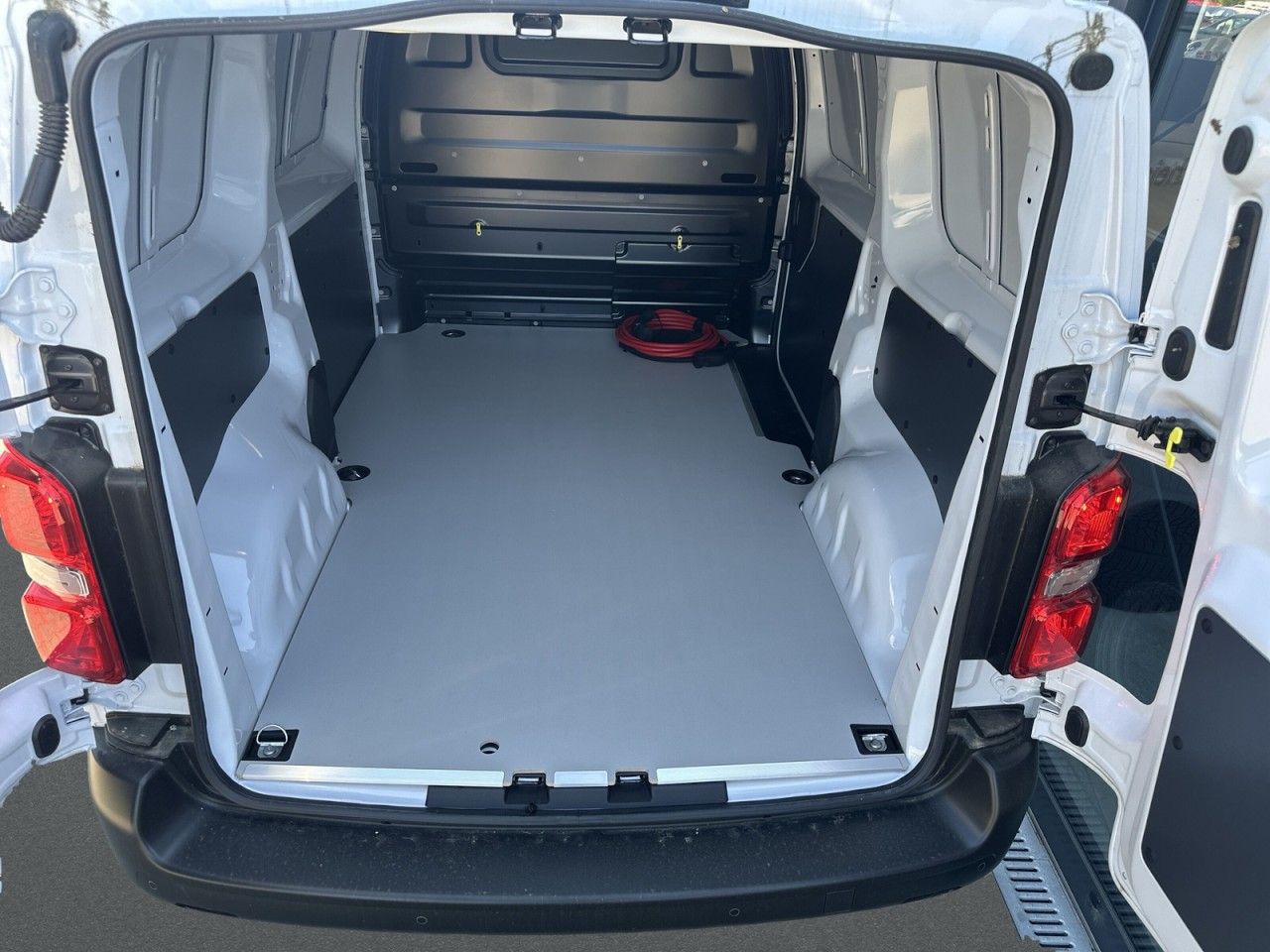 Fahrzeugabbildung Citroën ë-Jumpy Kasten Standard