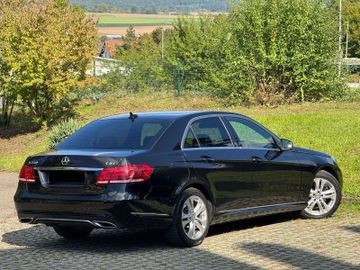 Mercedes E 220 - 6
