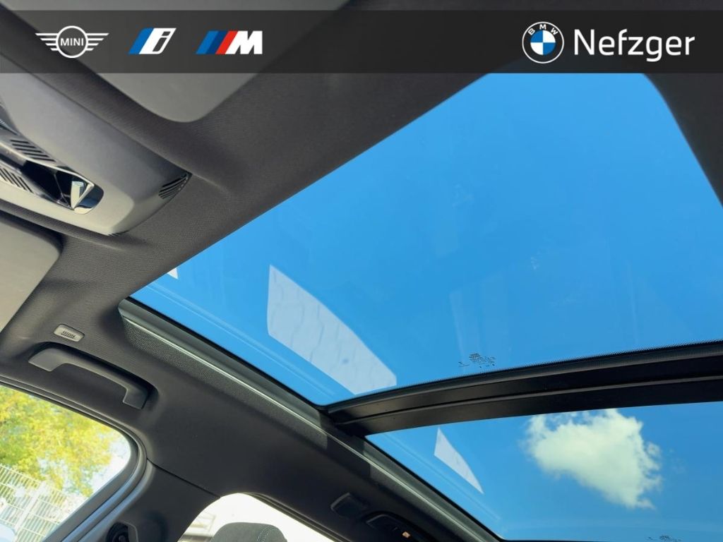 BMW X1 xDrive23i Head-Up M Sport Panorama Driving As foto 13