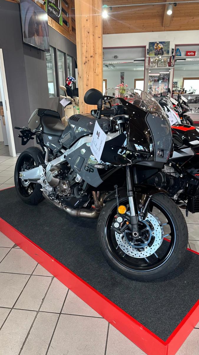 Yamaha XSR 900 GP Power Grey am Lager!