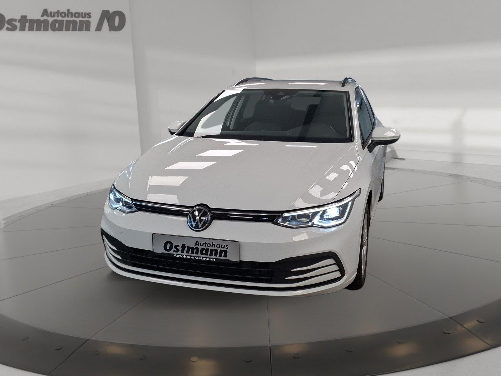 Volkswagen Golf VIII Variant 1.5 TSI Life 4xSHZ ACC RFK Nav