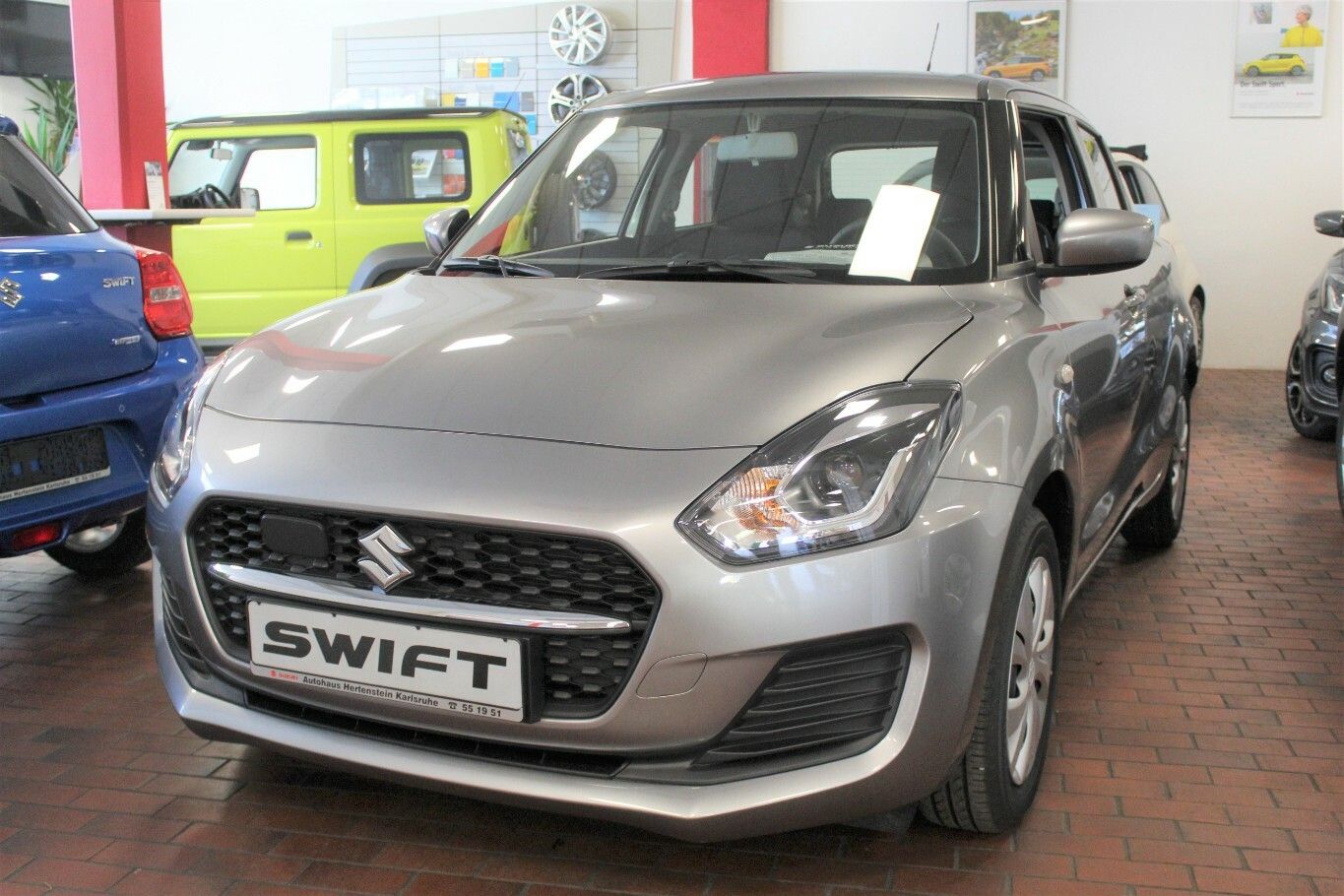 Suzuki Swift 1.2 M/T 5D Club