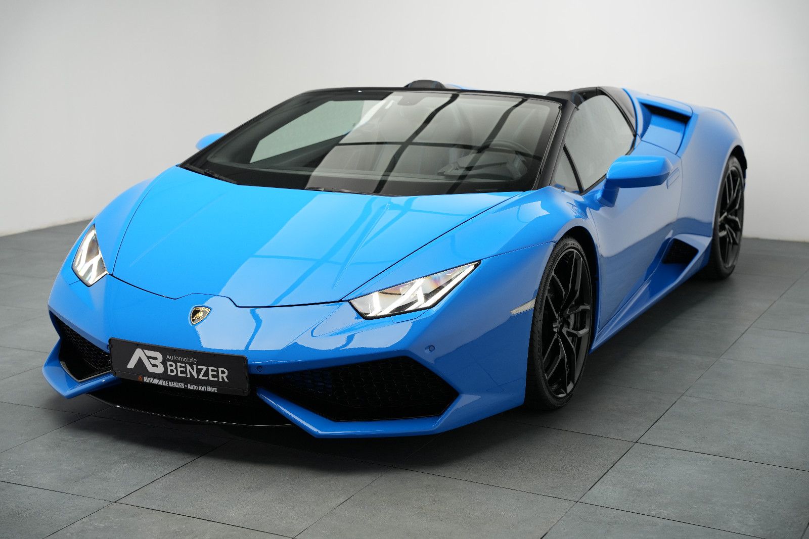 Fahrzeugabbildung Lamborghini Huracán/SPYDER/LIFT/KAMERA/LP610/KERAMIK/