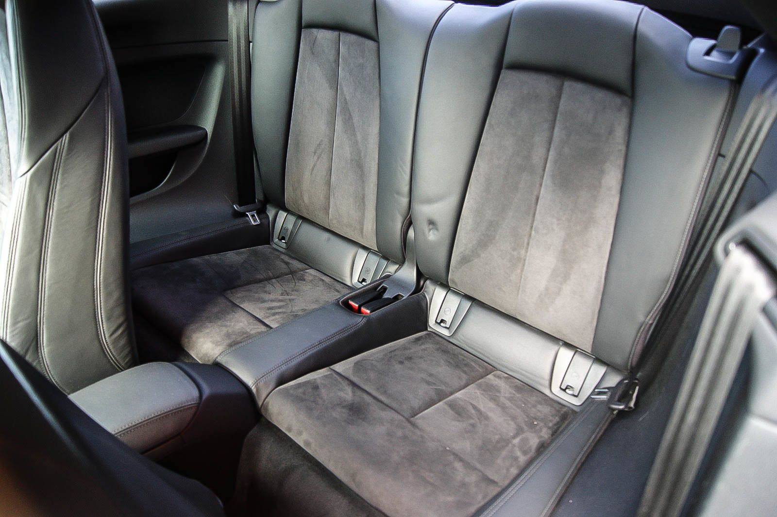 Fahrzeugabbildung Audi TT Coupe 2.0 TFSI S-tronic QUATTRO VIRTUAL LED