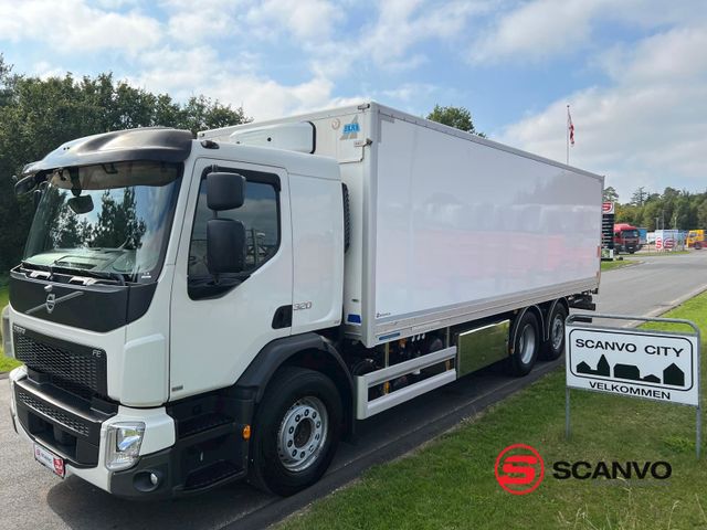 Volvo FE320 6x2*4