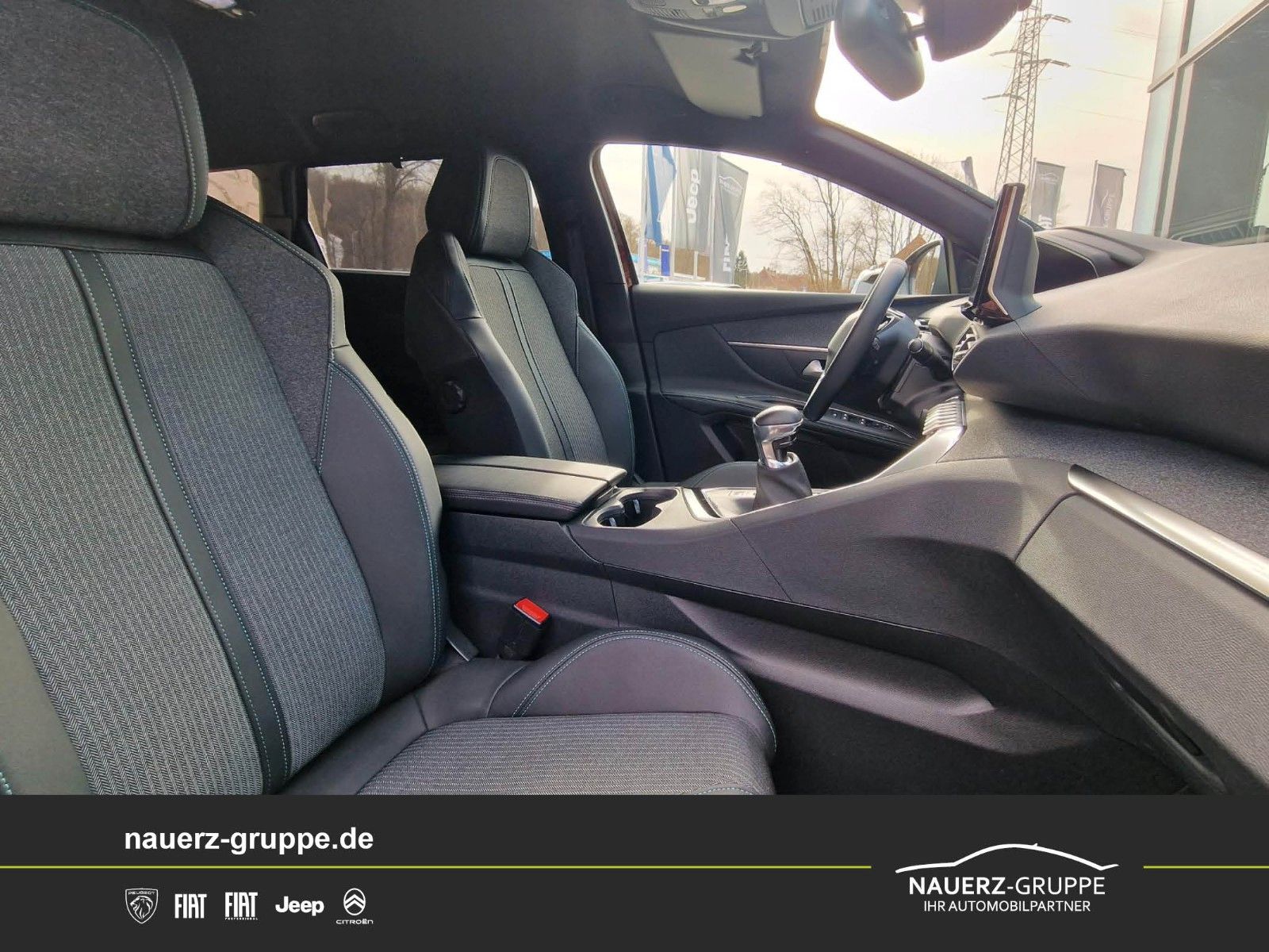 Fahrzeugabbildung Peugeot 5008 Allure Pack PureTech 130 7 Sitze