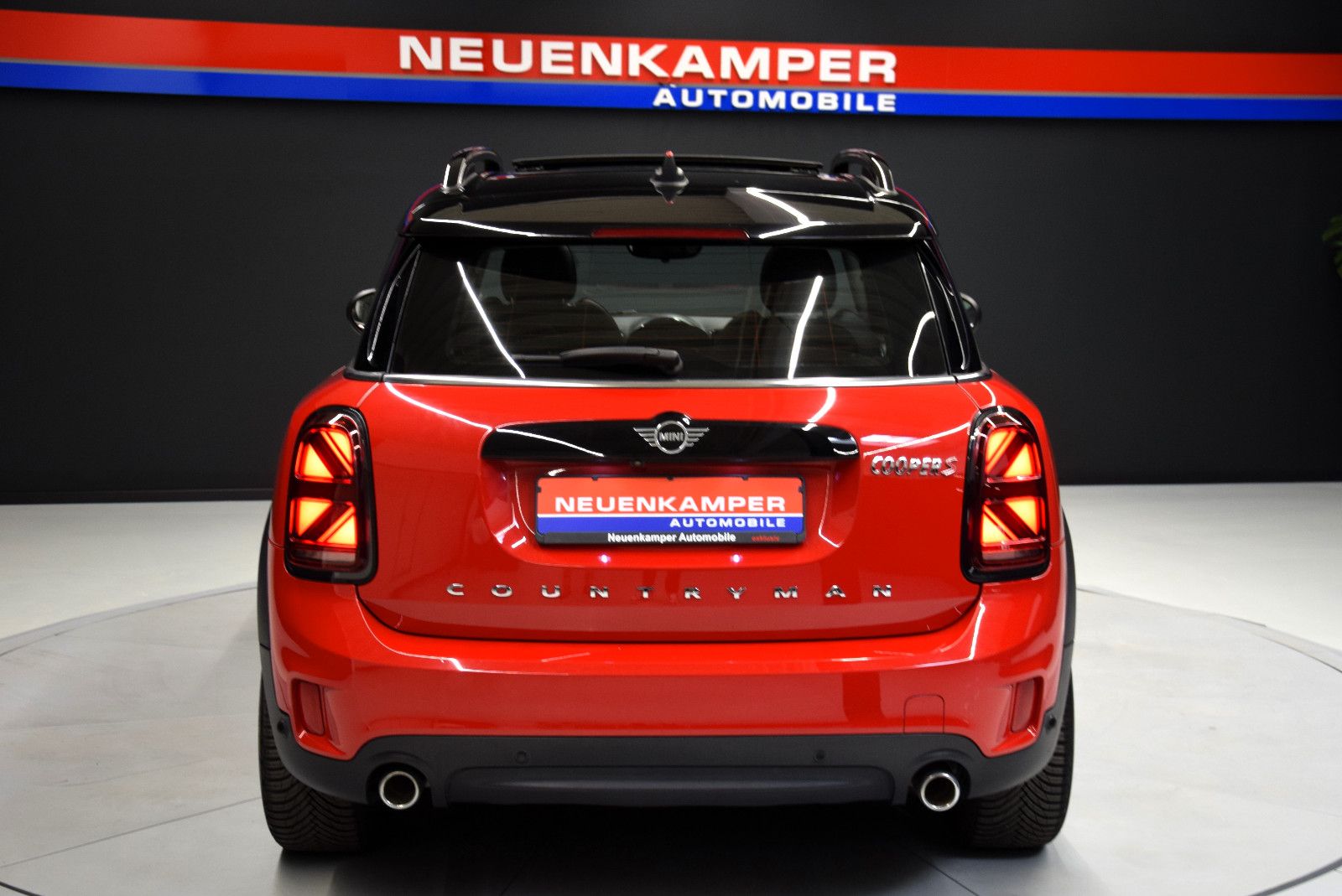 Fahrzeugabbildung MINI COOPER SD Countryman All4 Pano HuD h/k Kamera