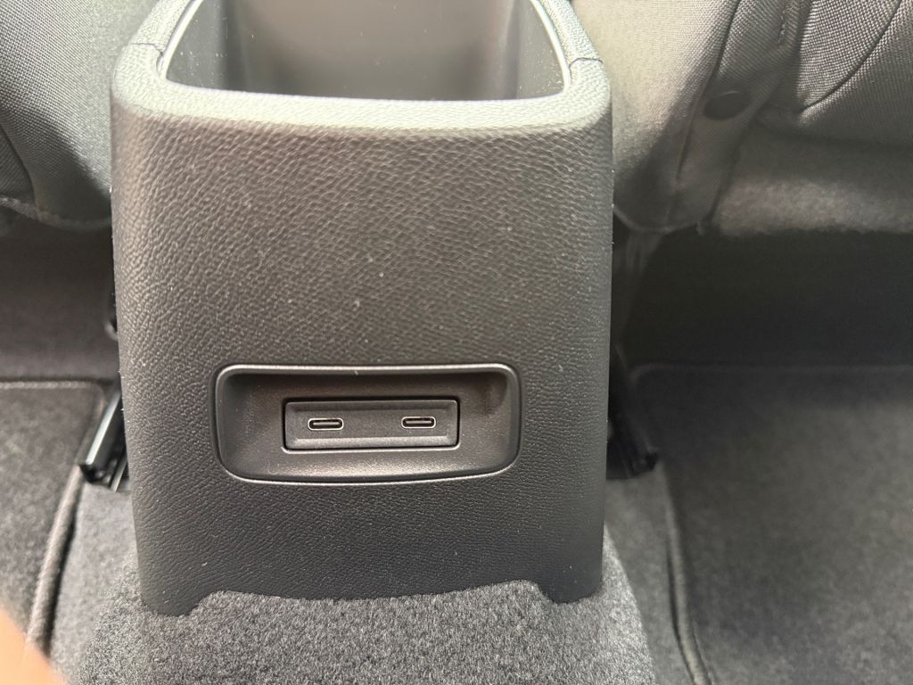 Fahrzeugabbildung Citroën C3 Turbo 100 MAX Winter Paket*Ganzjahresreifen