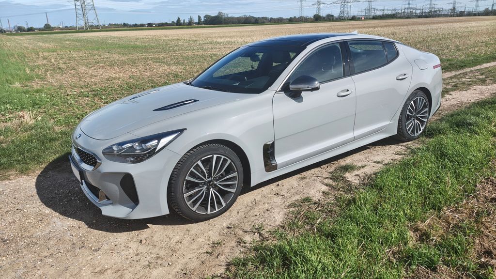 Image of Kia Stinger