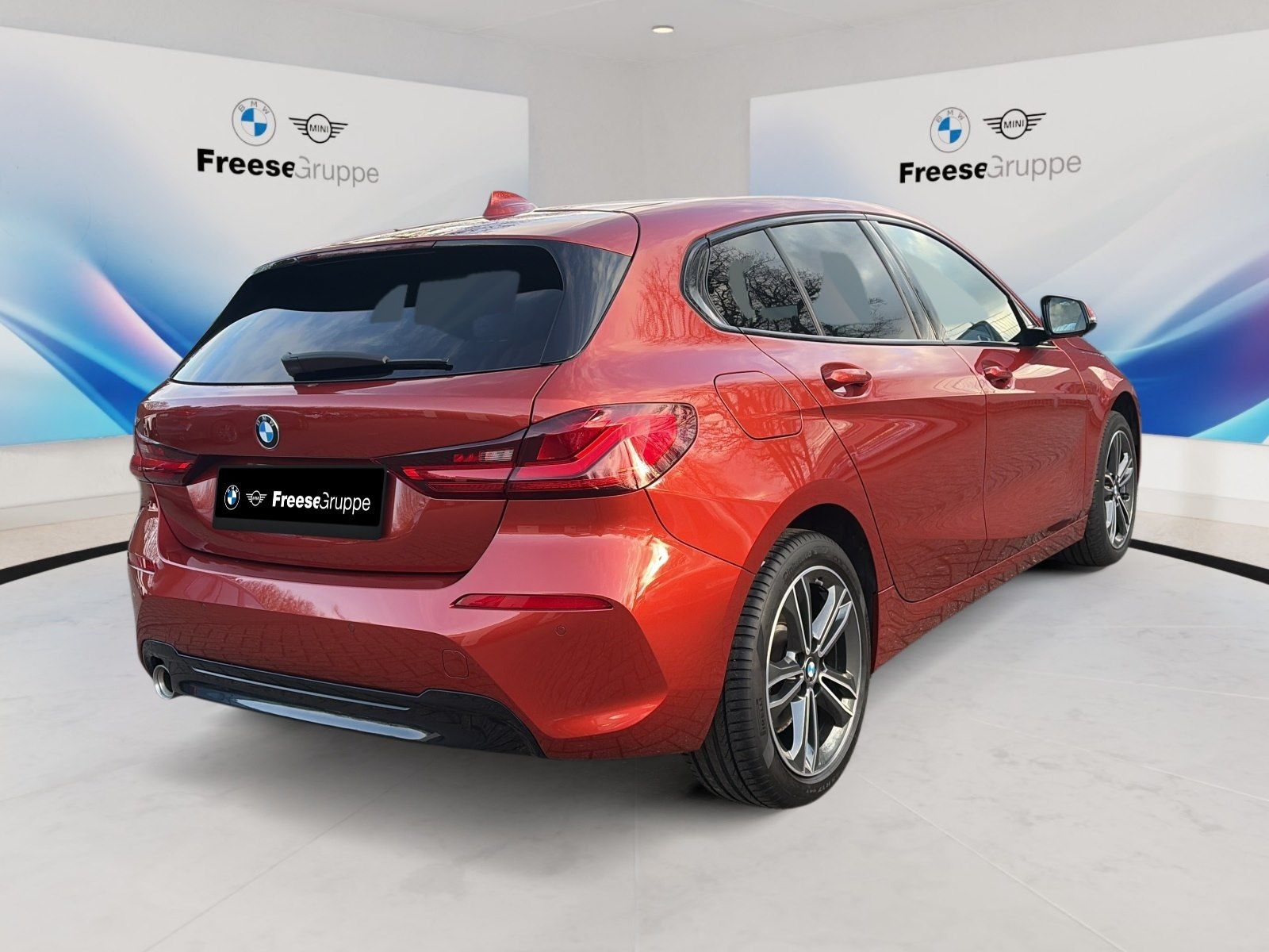 BMW 118i HIFI LORDOSE SPORTSITZE LED SHZ TEMPOMAT BT foto 6