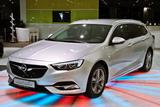 Opel Insignia Sports Tourer*1HD*LED*LEDER*NAVI*PDC*BC - Opel Insignia mit Diesel-Antrieb: Kombi