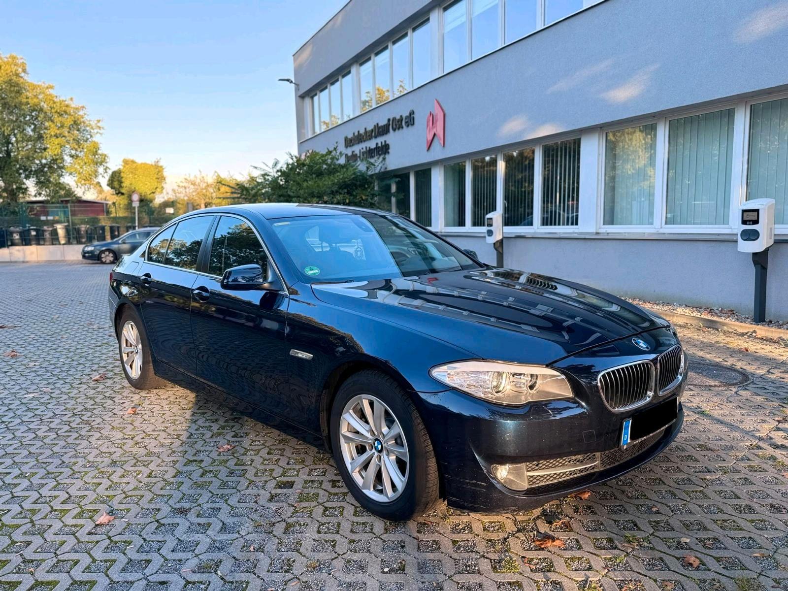BMW 523