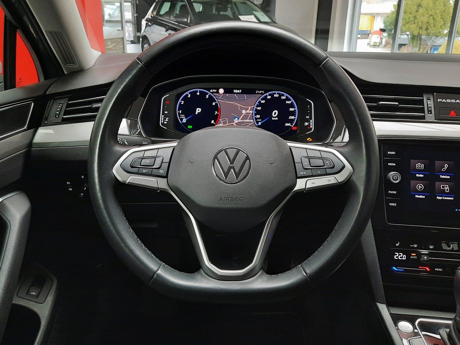 Fahrzeugabbildung Volkswagen Passat Variant Business TSI DSG *AHK*Navi*Cam*