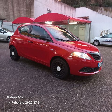 Lancia Ypsilon 1.2 69 CV 5 porte GPL Ecochic Ele