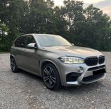 BMW X5 M GRAU METALLIC 21 ZOLL VOLLAUSSTATTUNG - BMW X5 M von privat