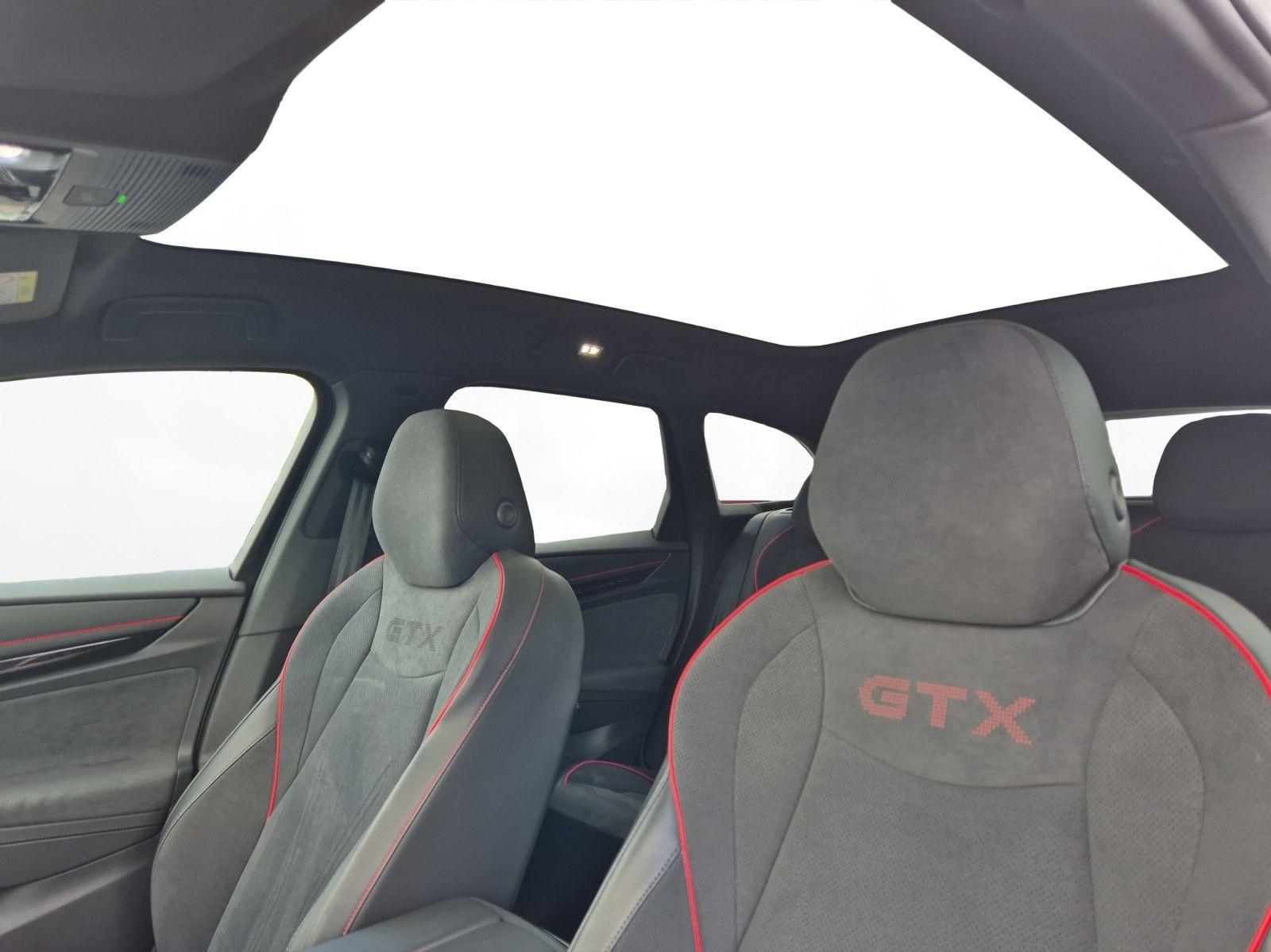 Volkswagen ID.7 Tourer GTX 340ps 4Motion AHK Pano Harman Wä