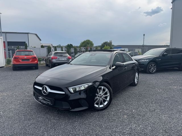 Mercedes-Benz A 200 A -Klasse Lim. Pano Amb Beleuchtung Garant