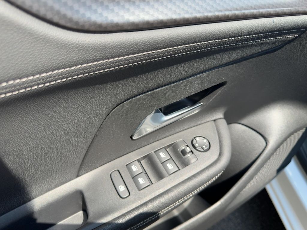 Fahrzeugabbildung Opel Mokka GS AUTOMATIK RÜCKFAHRK.