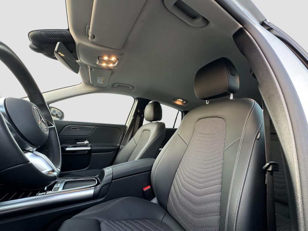 Fahrzeugabbildung Mercedes-Benz GLA 200 d LED*ParkAss*SpurH*AUT*el.Heck*PDC*AHK