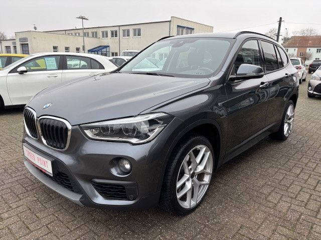 BMW X1 xDrive 20 i Advantage Navi/LED/AHZV/Kamera