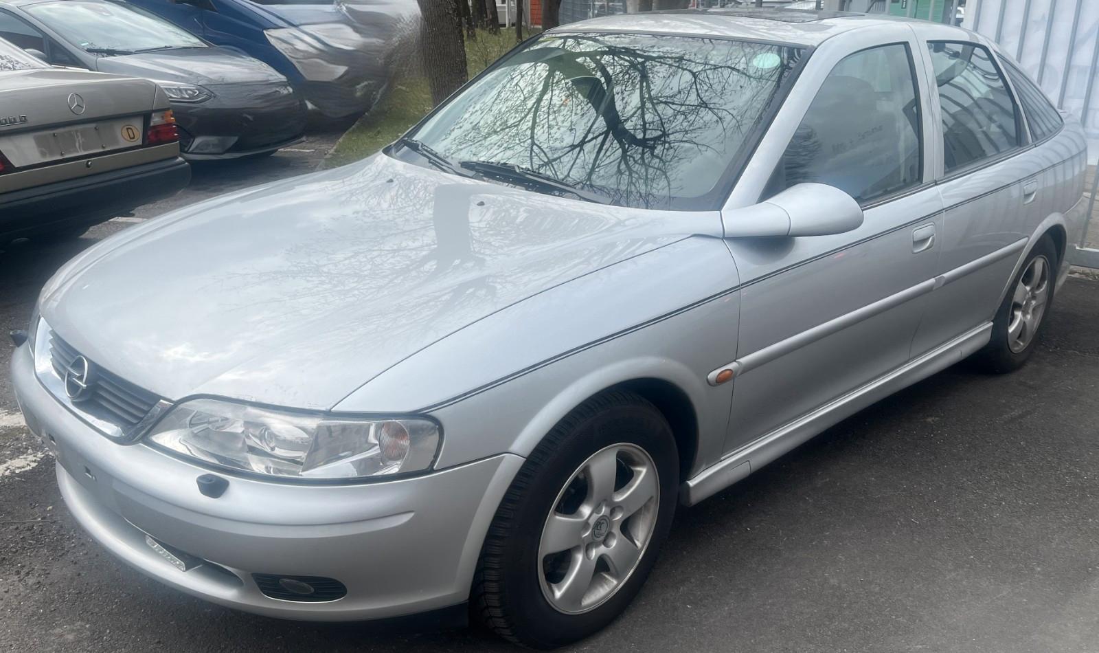 Opel Vectra B CC 1.8 16V  Automatik !!!