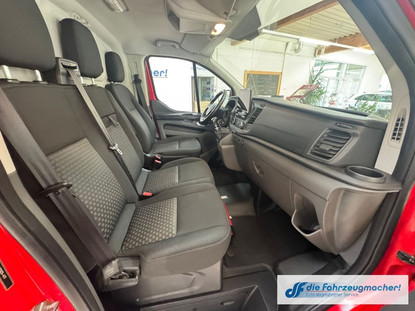 Fahrzeugabbildung Ford Transit Custom Kasten 340 L2 Trend 2.0 TDCi Navi