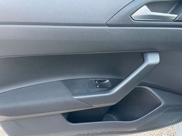 Volkswagen Polo - 8