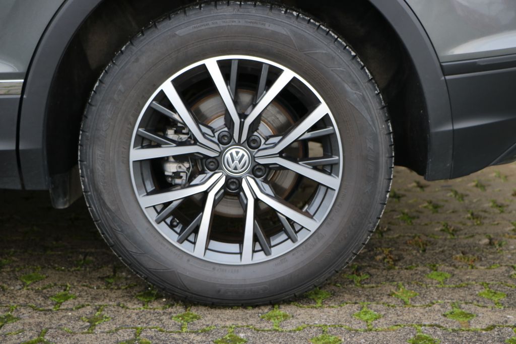 Volkswagen Tiguan Comfortline BMT Start-Stop 4Motion AHK foto 4