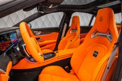 E 63 AMG BRABUS E 900 MASTERPIECE GREY/ORANGE