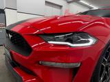 Ford Mustang 2.3 Eco/Race-Red/Navi/R.Kam/Design-Leder - Ford Mustang Gebrauchtwagen in München