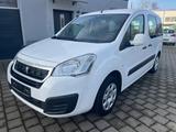 Peugeot Partner Tepee Active - Peugeot Partner Active mit Benzin-Antrieb