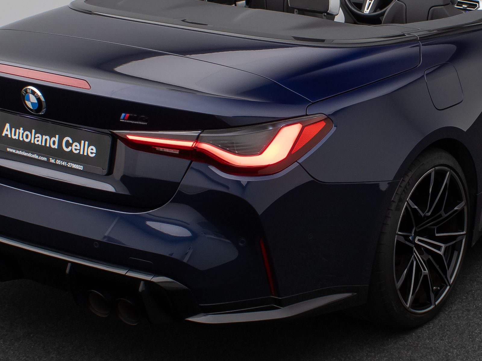 Fahrzeugabbildung BMW M4 Competition M xD Cabrio Kamera Laser HUD H/K