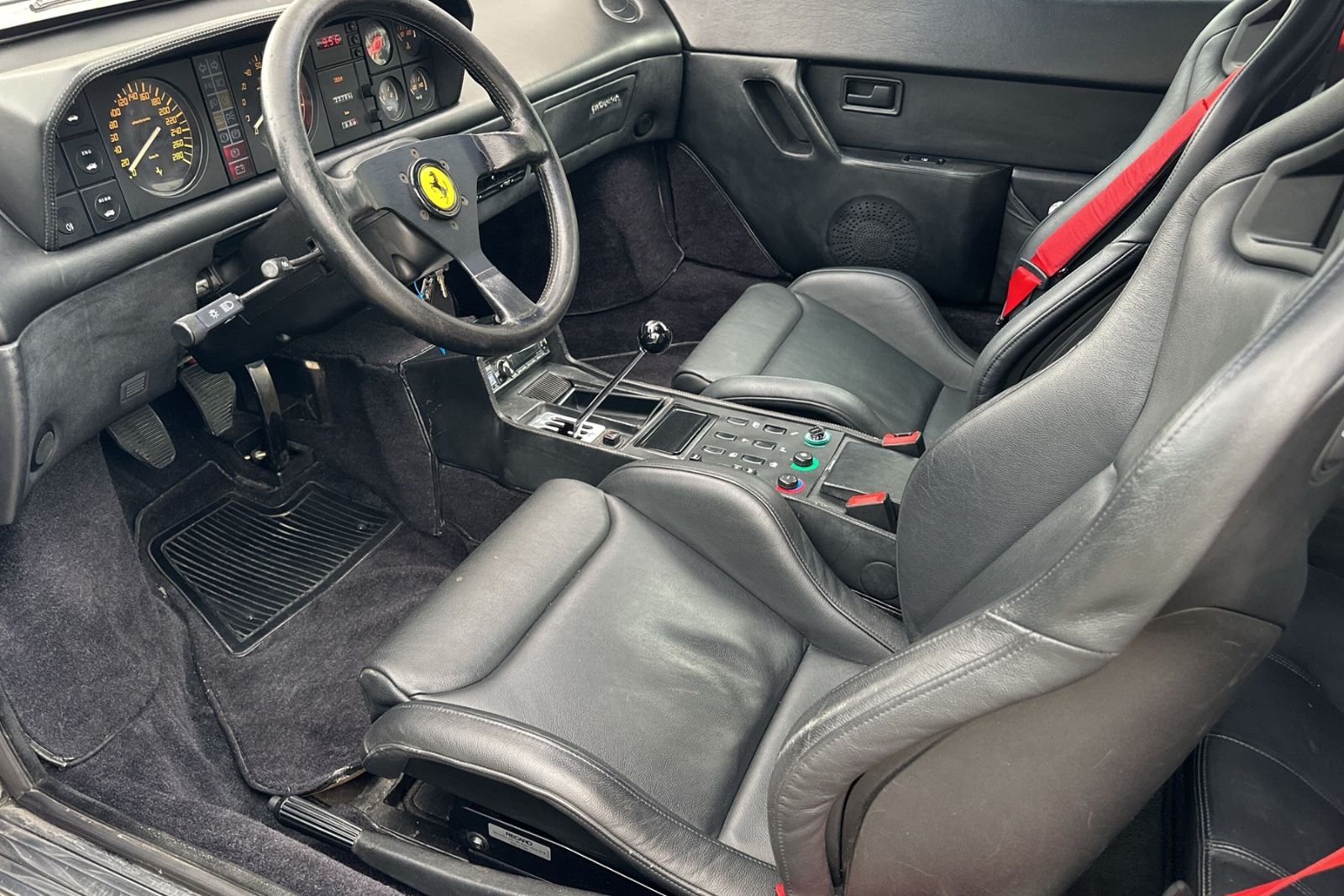Fahrzeugabbildung Ferrari Mondial 3.2*Dt.Auto*Schiebedach*Modifiziert