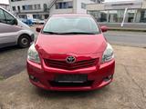 Toyota Verso Travel - rote Toyota Verso
