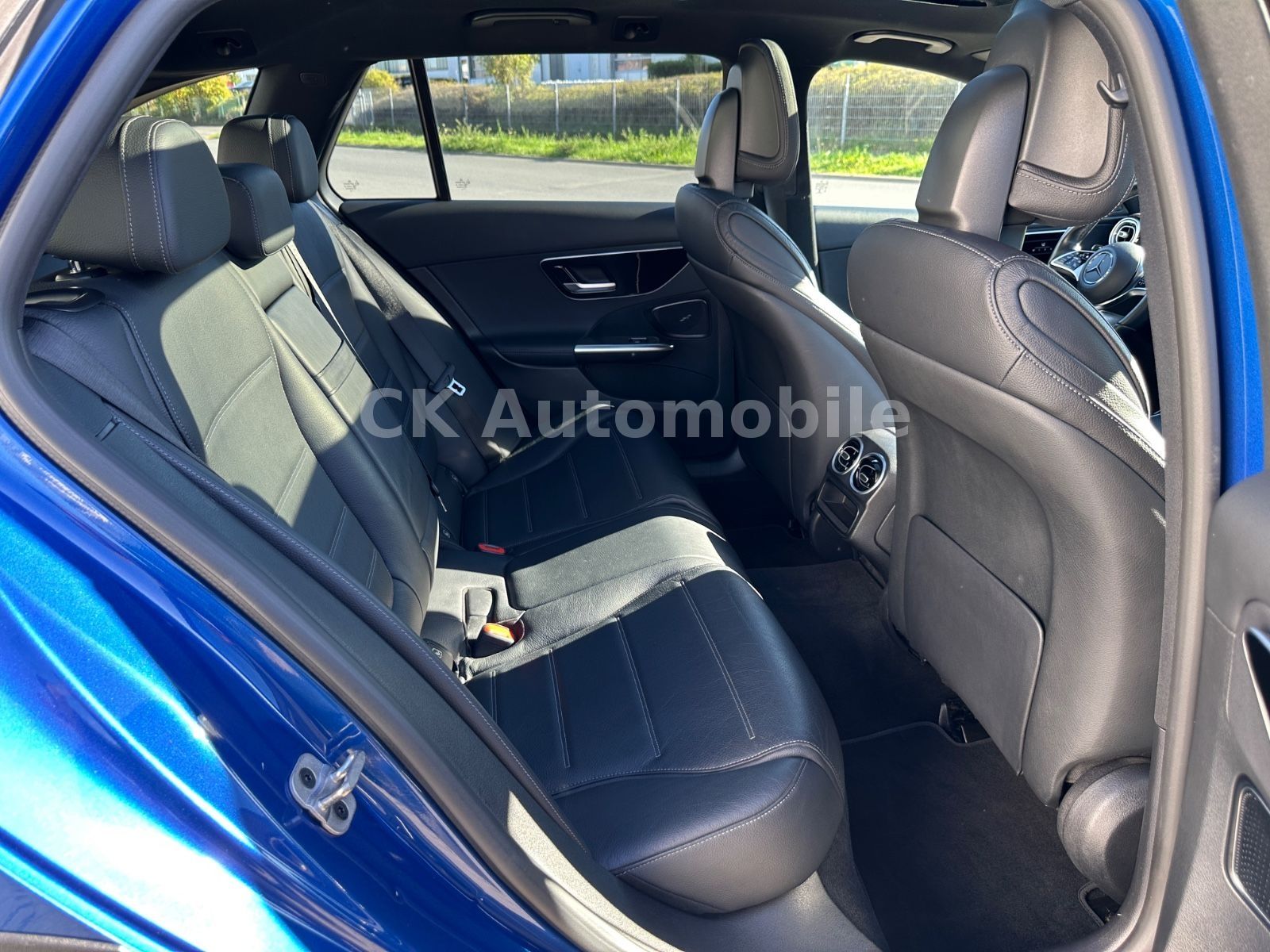 Fahrzeugabbildung Mercedes-Benz C 220d 4Matic All Terrain Avantgarde/Pano/360°K