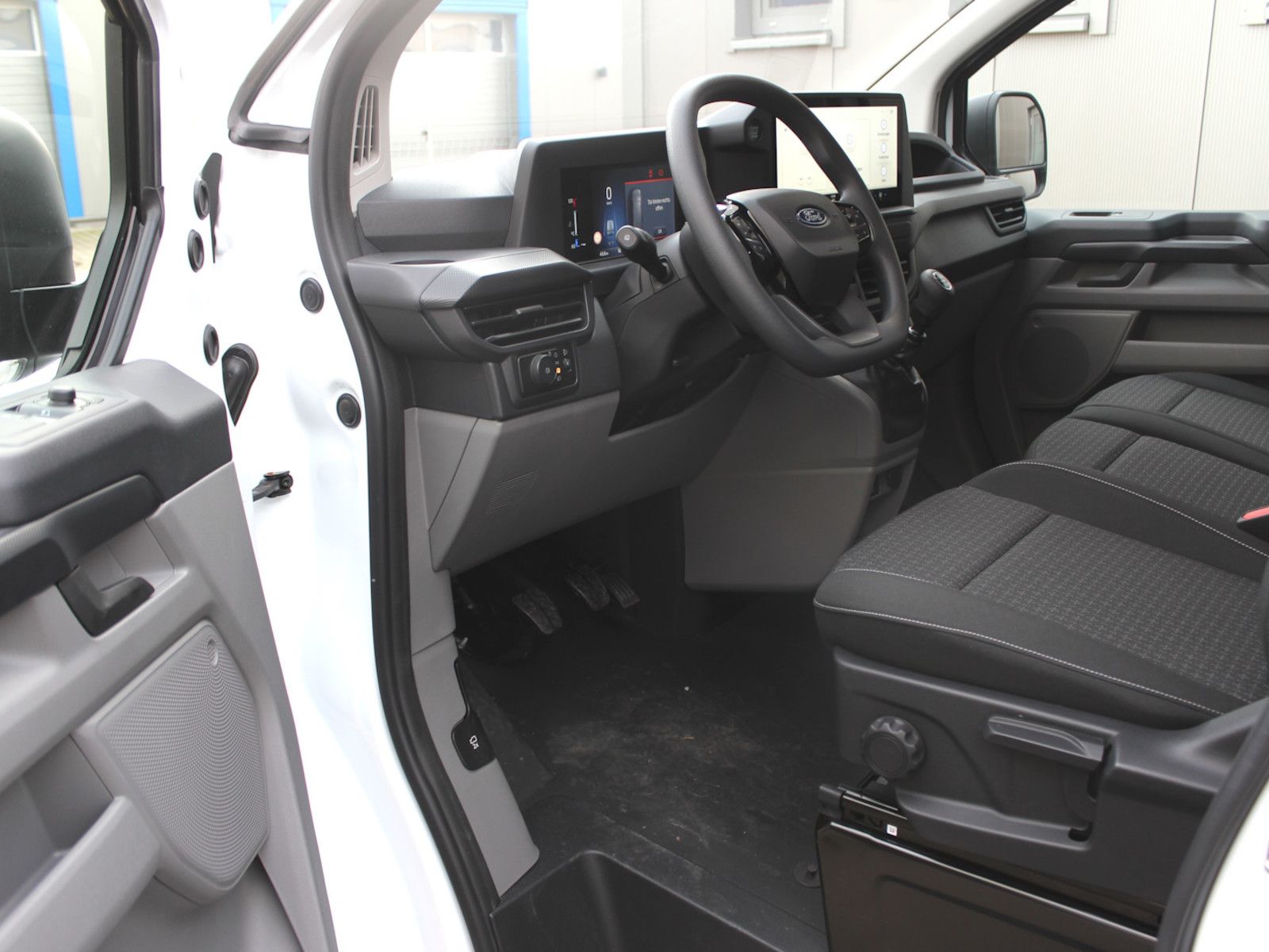 Fahrzeugabbildung Ford Transit Custom Kasten 280 L1 Basis 2,0EcoBlue
