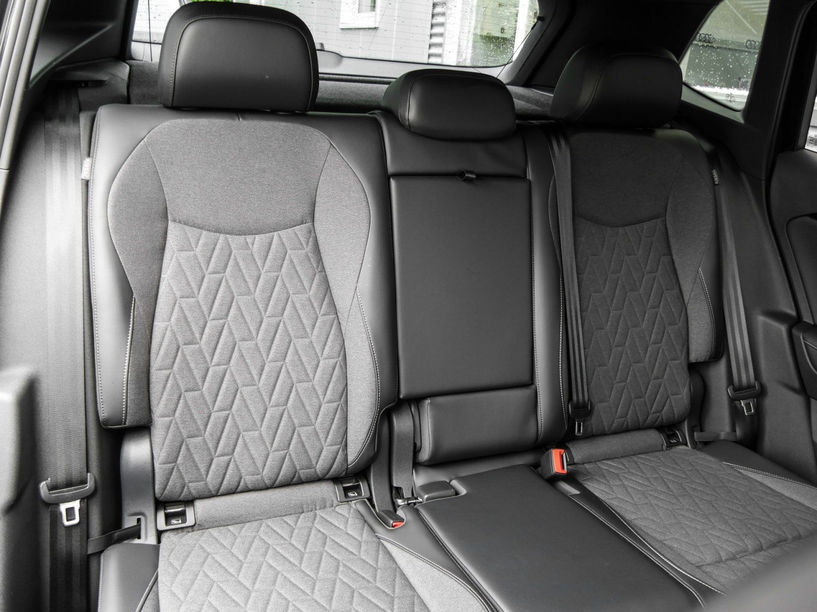 Volkswagen Tiguan 1.5 TSI LIFE HYBRID AHK DCC HUD APPCONNEC foto 4